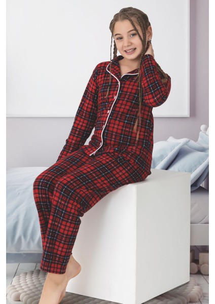 Anne Kız Kareli Ekose Desenli Süet Pijama Takımı indirimleri