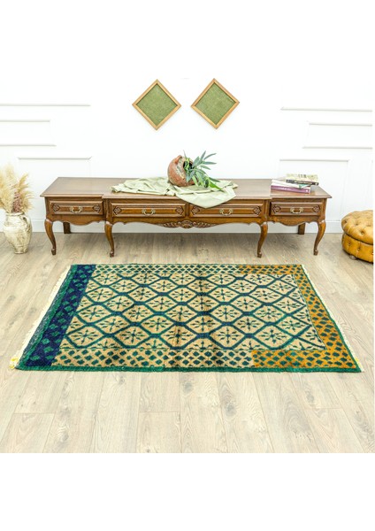 Razavi Geometrik Desenli Tülü Halı 120X178 cm fiyatları