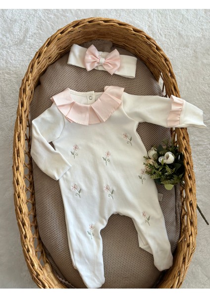 Pembe Papatya Nakışlı Fırfır Yakalı Yenidoğan Tulum ve Bandanası