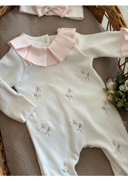 Pembe Papatya Nakışlı Fırfır Yakalı Yenidoğan Tulum ve Bandanası fiyatları