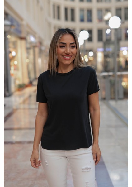 Kadın Yuvarlak Yaka Kol Etek Lazer Kesim Modal T-Shirt fırsatları