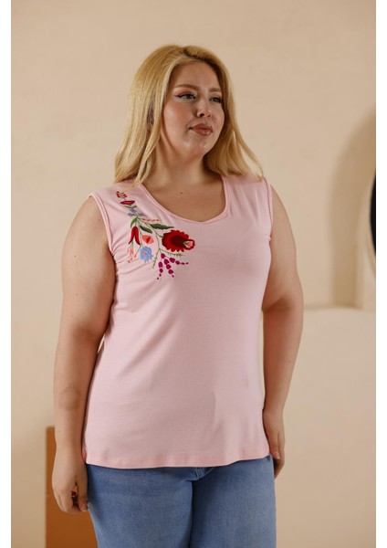 Kadın Büyük Beden Oyuk Yaka Nakış Detaylı Sıfır Kol Viskon Atlet Bluz indirimleri