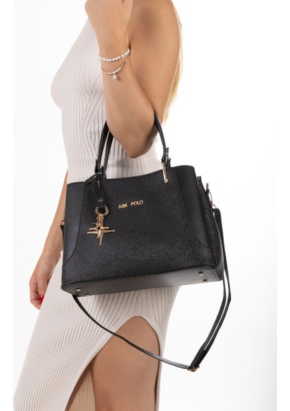 Kadın Siyah Charm Detaylı El ve Omuz Çantası fırsatları