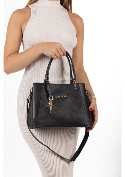 Kadın Siyah Charm Detaylı El ve Omuz Çantası