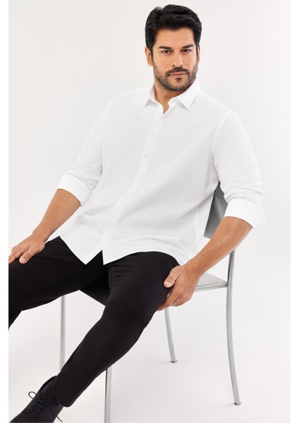 AC&Co / Altınyıldız Classics Erkek Beyaz Ütülemesi Kolay Slim Fit Dar Kesim Klasik Yaka Pamuklu Gömlek