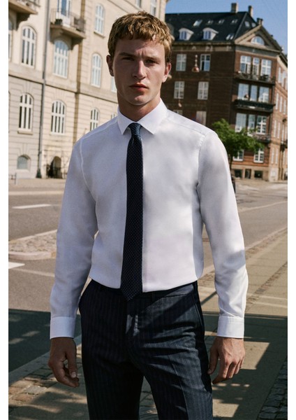 AC&Co / Altınyıldız Classics Erkek Beyaz Ütülemesi Kolay Slim Fit Dar Kesim Klasik Yaka Pamuklu Gömlek fiyatları