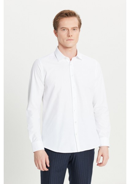 AC&Co / Altınyıldız Classics Erkek Beyaz Ütülemesi Kolay Slim Fit Dar Kesim Klasik Yaka Pamuklu Gömlek