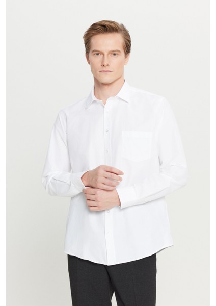 AC&Co / Altınyıldız Classics Erkek Beyaz Ütülemesi Kolay Comfort Fit Rahat Kesim Klasik Yaka Gömlek fırsatları