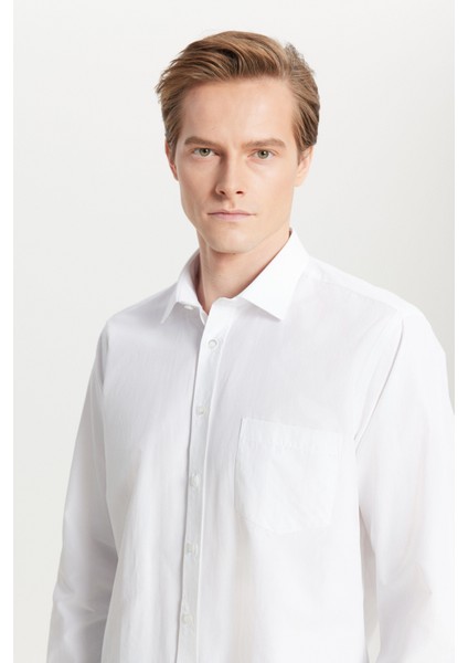 AC&Co / Altınyıldız Classics Erkek Beyaz Ütülemesi Kolay Comfort Fit Rahat Kesim Klasik Yaka Gömlek indirimleri