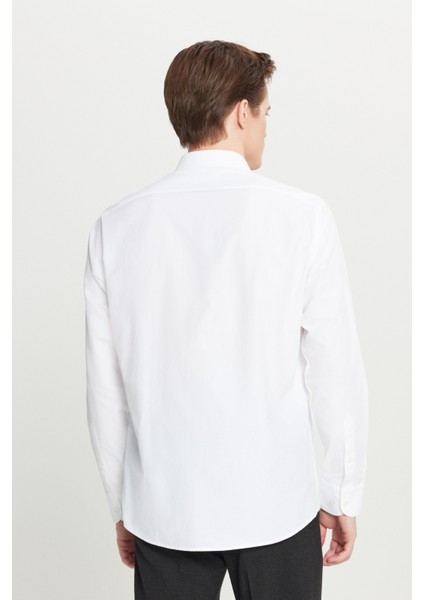 AC&Co / Altınyıldız Classics Erkek Beyaz Ütülemesi Kolay Comfort Fit Rahat Kesim Klasik Yaka Gömlek