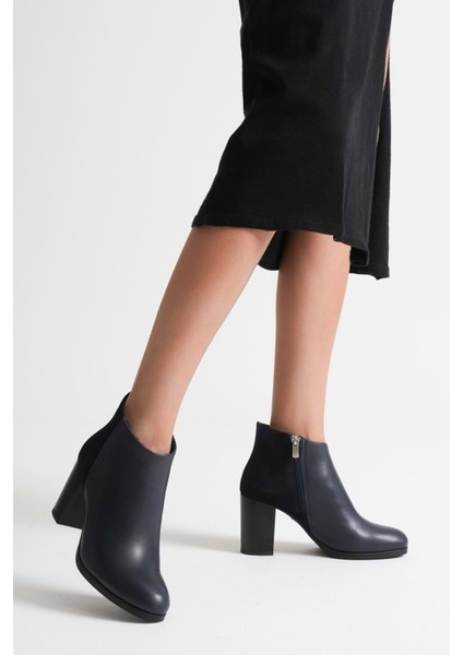 Kadın Hakiki Deri Arkası Süet Detaylı Topuklu Bot - Lacivert fiyatları