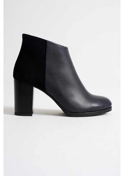 Kadın Hakiki Deri Arkası Süet Detaylı Topuklu Bot - Lacivert modelleri