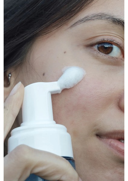 Arctic Aqua Foaming Cleanser - Kutup Kaynak Suyu Içeren Yüz Temizleme Köpüğü 150ML indirimleri