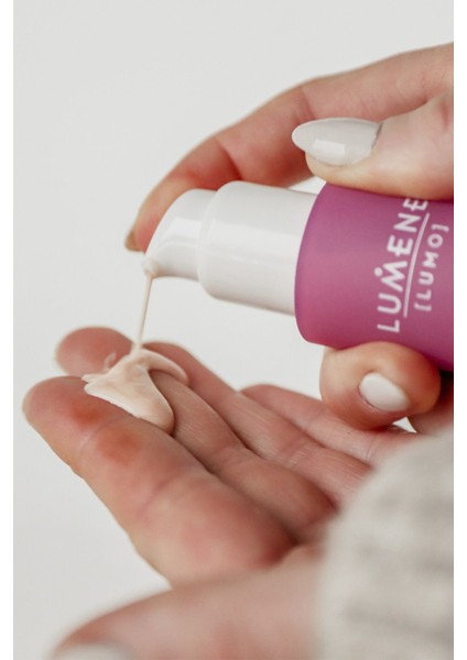 Anti-Wrinkle & Firm Moisturizing V-Shape Serum - Sıkılaştırıcı & Yüz Ovali Şekillendirici Gençlik Serumu 30ML fırsatları