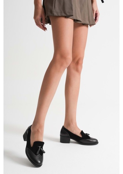 Kadın Hakiki Deri Püskül Detaylı Şık Ayakkabı - Siyah fiyatları