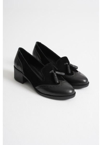 Kadın Hakiki Deri Püskül Detaylı Şık Ayakkabı - Siyah fırsatları