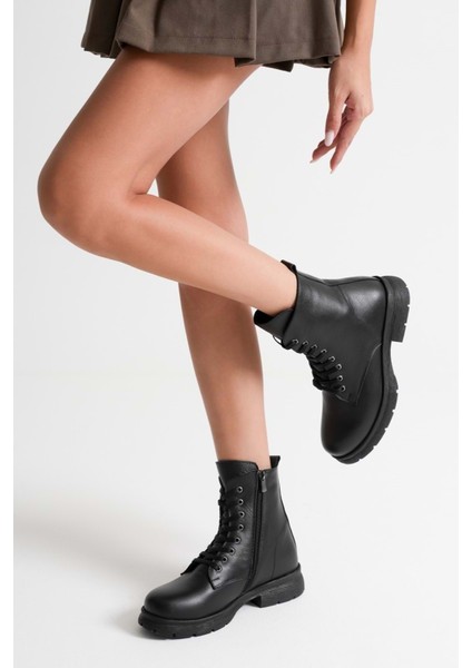 Kadın Hakiki Deri Bağcıklı Fermuarlı Rahat Postal Bot - Siyah fiyatları