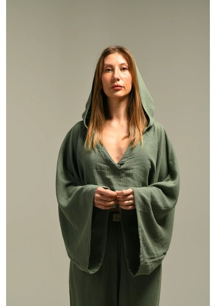 V Yakalı Kapüşonlu Bluz fiyatları