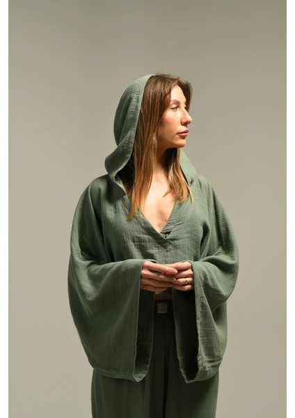 V Yakalı Kapüşonlu Bluz modelleri