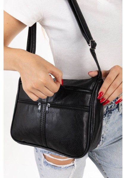 Kadın Yumuşak Dokulu Çok Bölmeli Günlük Siyah Omuz Çantası