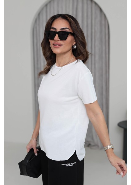 Kadın Yuvarlak Yaka Kol Etek Lazer Kesim Modal T-Shirt
