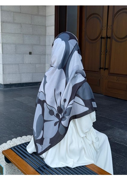 Pamuklu Vera Desen Eşarp-Siyah/antrasit modelleri