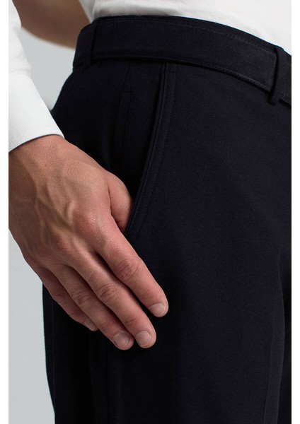 Saf Yün Bağcık Detaylı Lacivert Chino Jogger Pantolon fırsatları