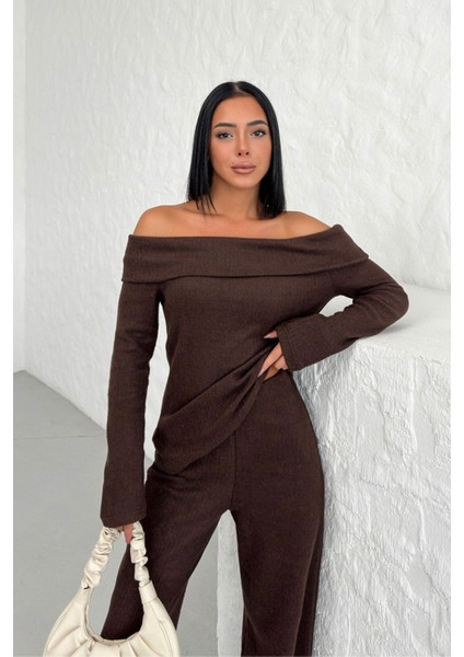 Kadın Kahverengi Selanik Kumaş Madonna Yaka Alt Üst Pantolonlu Takım indirimleri