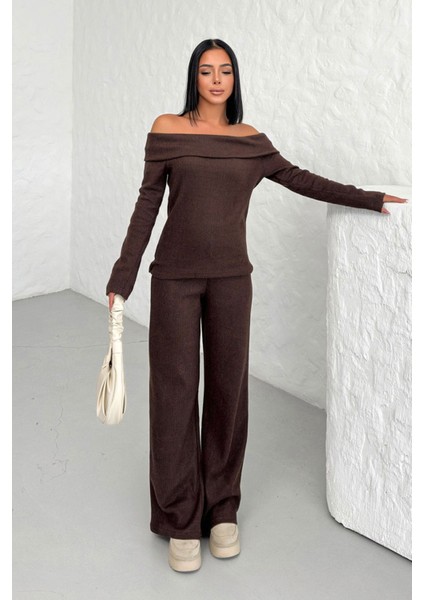 Kadın Kahverengi Selanik Kumaş Madonna Yaka Alt Üst Pantolonlu Takım