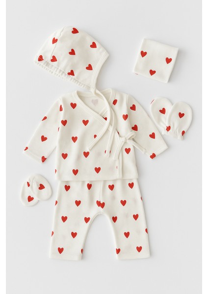 Unisex Bebek Pamuklu Ekru Kırmızı Kalpli 5 Parça Hastane Çıkışı Takımı