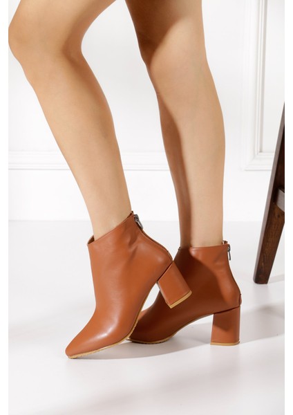 Günlük Kadın Kısa Bot Kalın Topuklu Fermuarlı Sivri Burunlu Tırtıklı Taban Kürklü Astarlı Bootie 211 ( Mahmut Özer ) modelleri