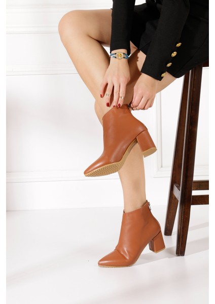 Günlük Kadın Kısa Bot Kalın Topuklu Fermuarlı Sivri Burunlu Tırtıklı Taban Kürklü Astarlı Bootie 211 ( Mahmut Özer ) indirimleri