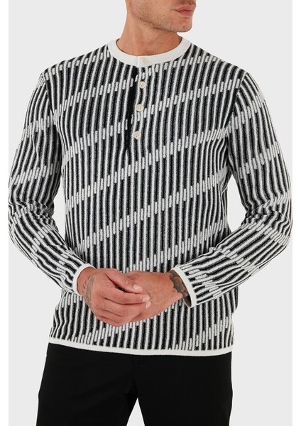 Jakarlı Yün Karışımlı Regular Fit Sıfır Yaka Örme Kazak Erkek Kazak EM003517 AF19553 FC005 fırsatları