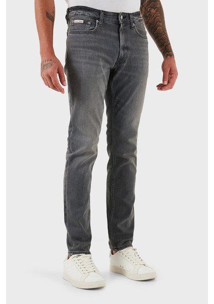Pamuklu Slim Fit Normal Bel Dar Paça Jeans LV04RC728GX8A Erkek Kot Pantolon LV04RC728G X8A indirimleri