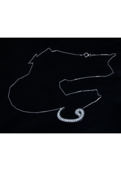 925 Ayar Gümüş Vav Kolye, Beyaz Taş Zincir Uzunluğu 45 cm fiyatları