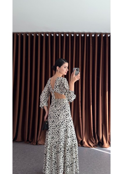 Bel Detaylı Siyah Beyaz Puantiyeli Elbise fiyatları