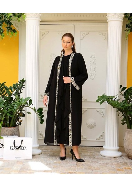 42923 Iç Bluz Sandy Kumaş Dış Kısım Şifon Kol Ucu ve Kenar Kısımları Gold Işlemeli Kenarları Kenarları Fırfır Detaylı