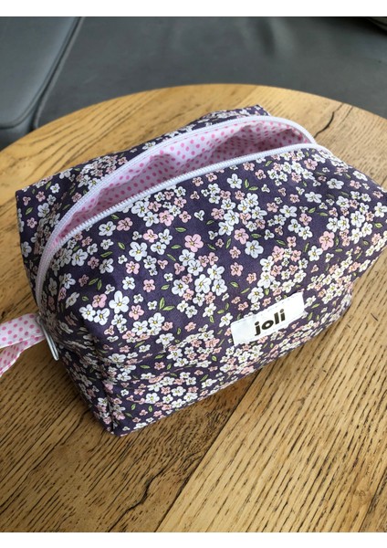 Kadın Hediye Seti – Mor Çiçekli Makyaj Çantası, Ayna, Mermer Tarak, Saten Toka, 100 ml Kolonya modelleri