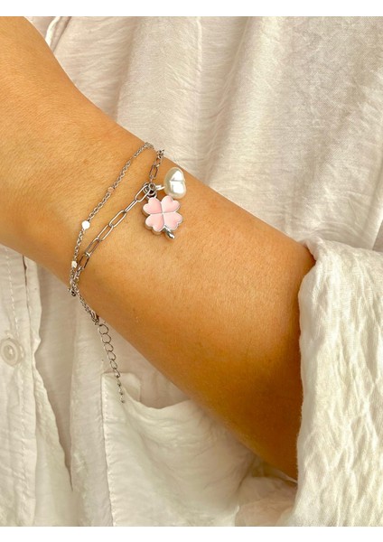 Yonca Charmlı ve Incili Ayarlanabilir Bileklik