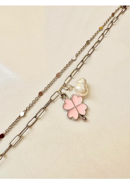 Yonca Charmlı ve Incili Ayarlanabilir Bileklik fırsatları