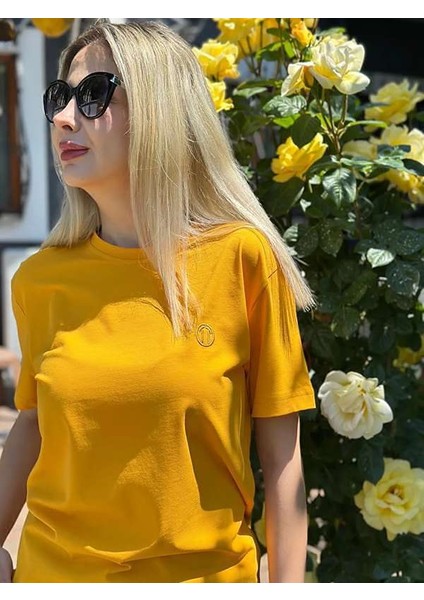 Regular Fit Bisiklet Yaka %100 Pamuk Kısa Kol Unisex Basic Sarı Tişört