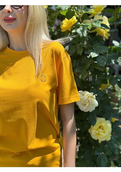 Regular Fit Bisiklet Yaka %100 Pamuk Kısa Kol Unisex Basic Sarı Tişört fiyatları