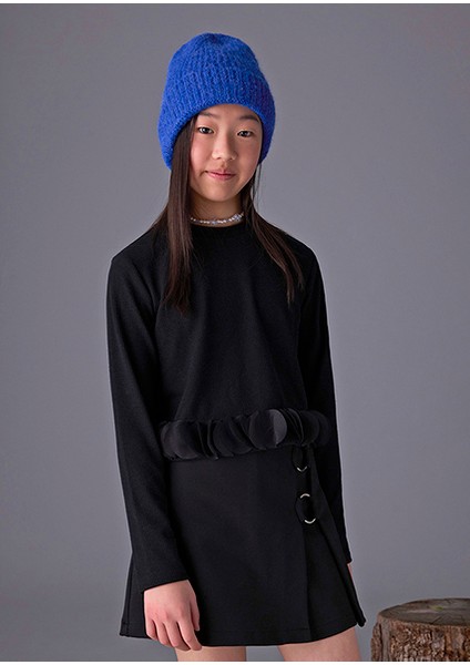 Siyah Kız Çocuk Yaprak Detaylı Bluz 7030