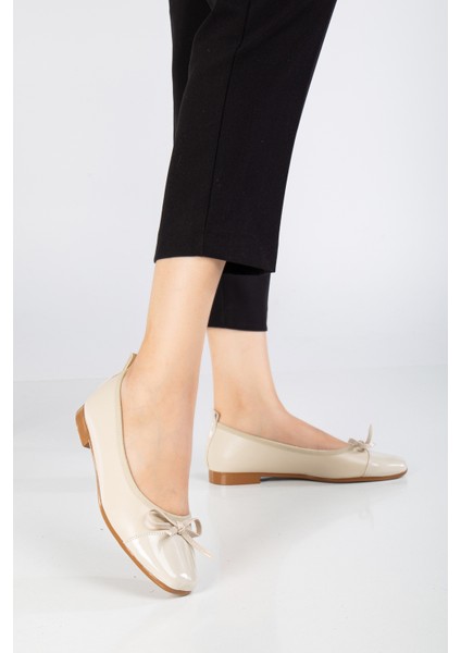 Kadın Bej Yanı Hasır Detaylı Fiyonklu Babet fiyatları