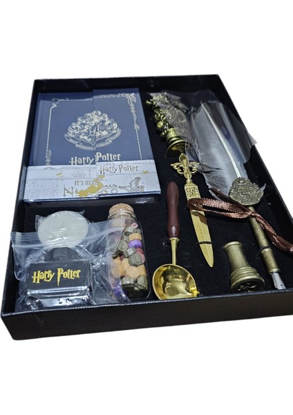 Harry Potter Mühür Seti – Balmumu, Tüy Kalem, Mürekkep ve Aksesuar Hediyelik Koleksiyon Kutusu fırsatları
