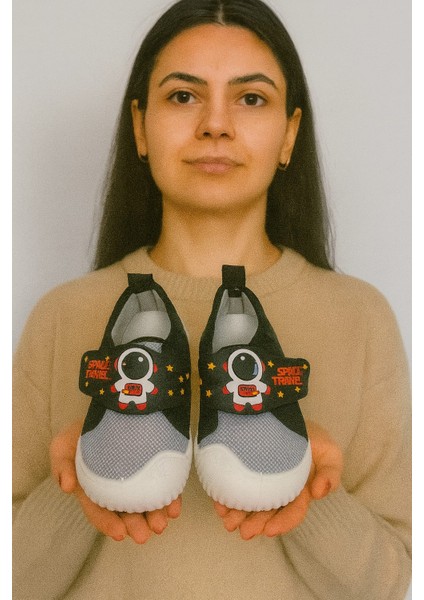 Astronot Baskılı Erkek Bebe Panduf Gri fiyatları