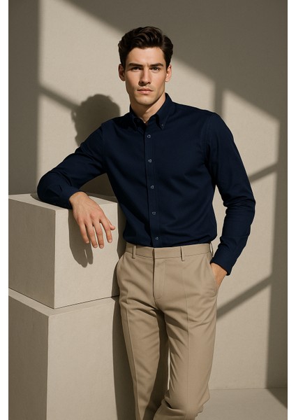 Erkek Lacivert Oxford Düğmeli Yaka Pamuk Likra Slim Fit Casual Cepsiz Gömlek