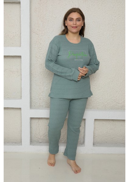 Büyük Beden Fi̇ti̇lli̇ Pi̇jama Takim fiyatları