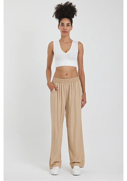 Kadın Beli Lastikli Cepli Bol Paça Viskon Pantolon