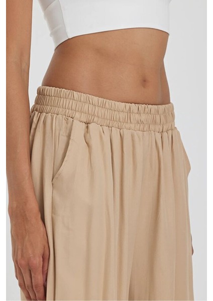 Kadın Beli Lastikli Cepli Bol Paça Viskon Pantolon fırsatları